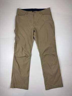 Eddie Bauer Men’s Tech Pants 34x30 Khaki Cargo Straight Leg Nylon Stretch Hiking
